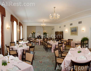 Oasis Hotel 4